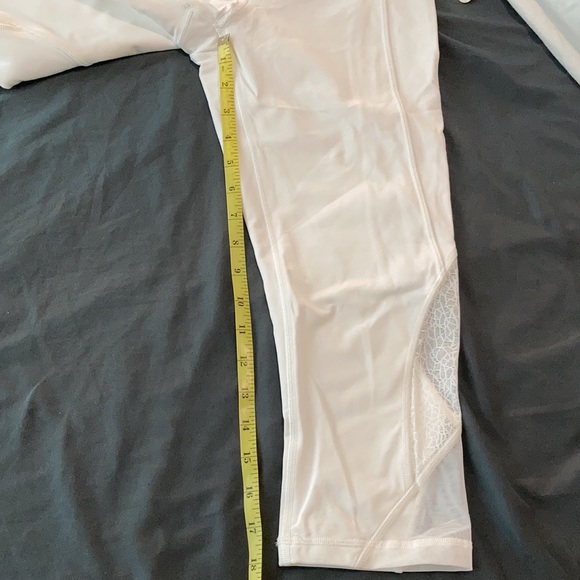 Twist and train crop 6 NWT - Picture 8 of 10